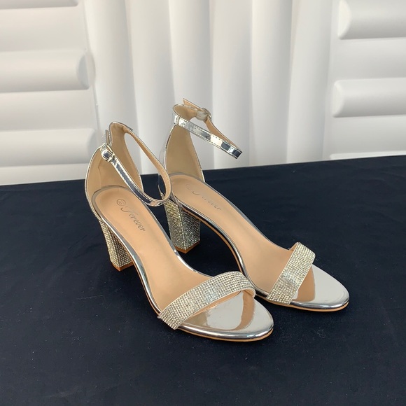 Forever Heels - Picture 1 of 3